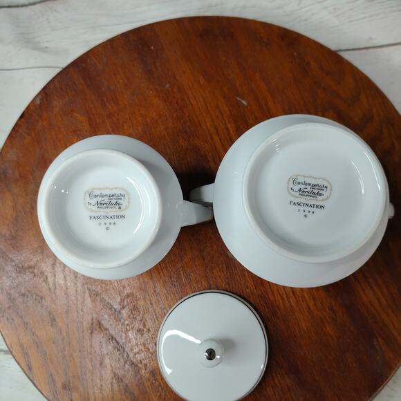 NORITAKE Fascination Pattern Sugar & Creamer Set White Porcelain Blue Flowers - Picture 7 of 9